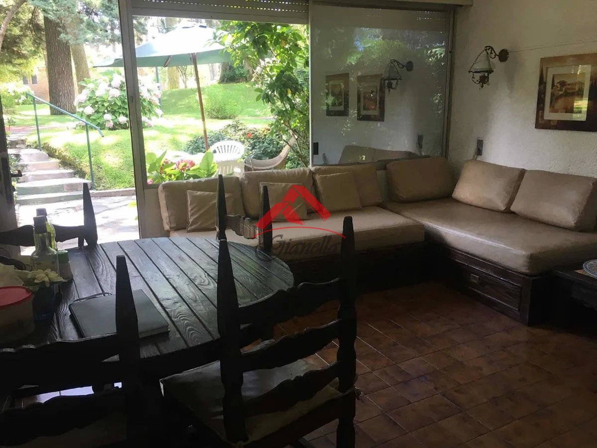 Apartamento ID.2146 - Venta de Apartamento en Punta del Este, Mansa a pocas cuadras del mar, en complejo con todos los servicios