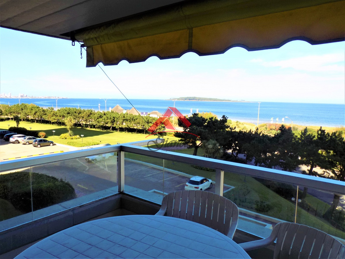 Apartamento ID.2178 - Venta y alquiler INVERNAL Apartamento en zona de playa Mansa - Punta del Este