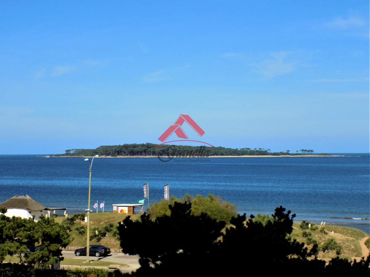 Apartamento ID.2178 - Venta y alquiler INVERNAL Apartamento en zona de playa Mansa - Punta del Este