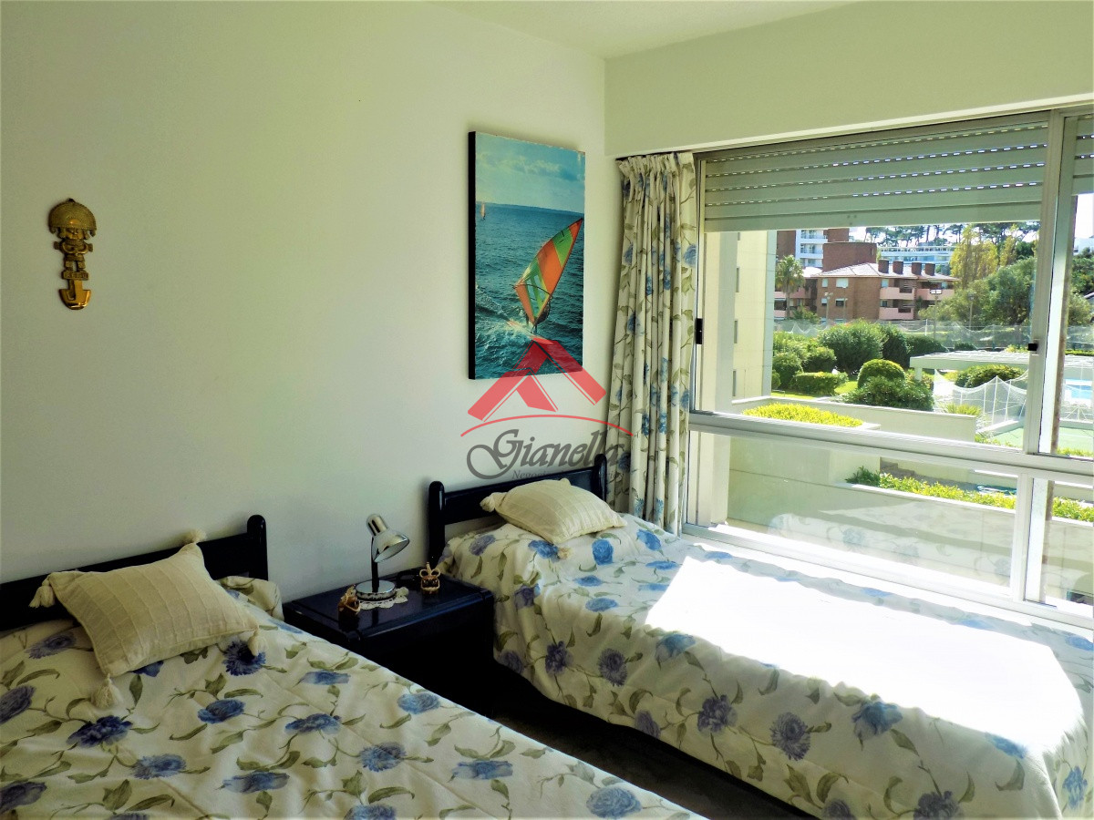 Apartamento ID.2178 - Venta y alquiler INVERNAL Apartamento en zona de playa Mansa - Punta del Este