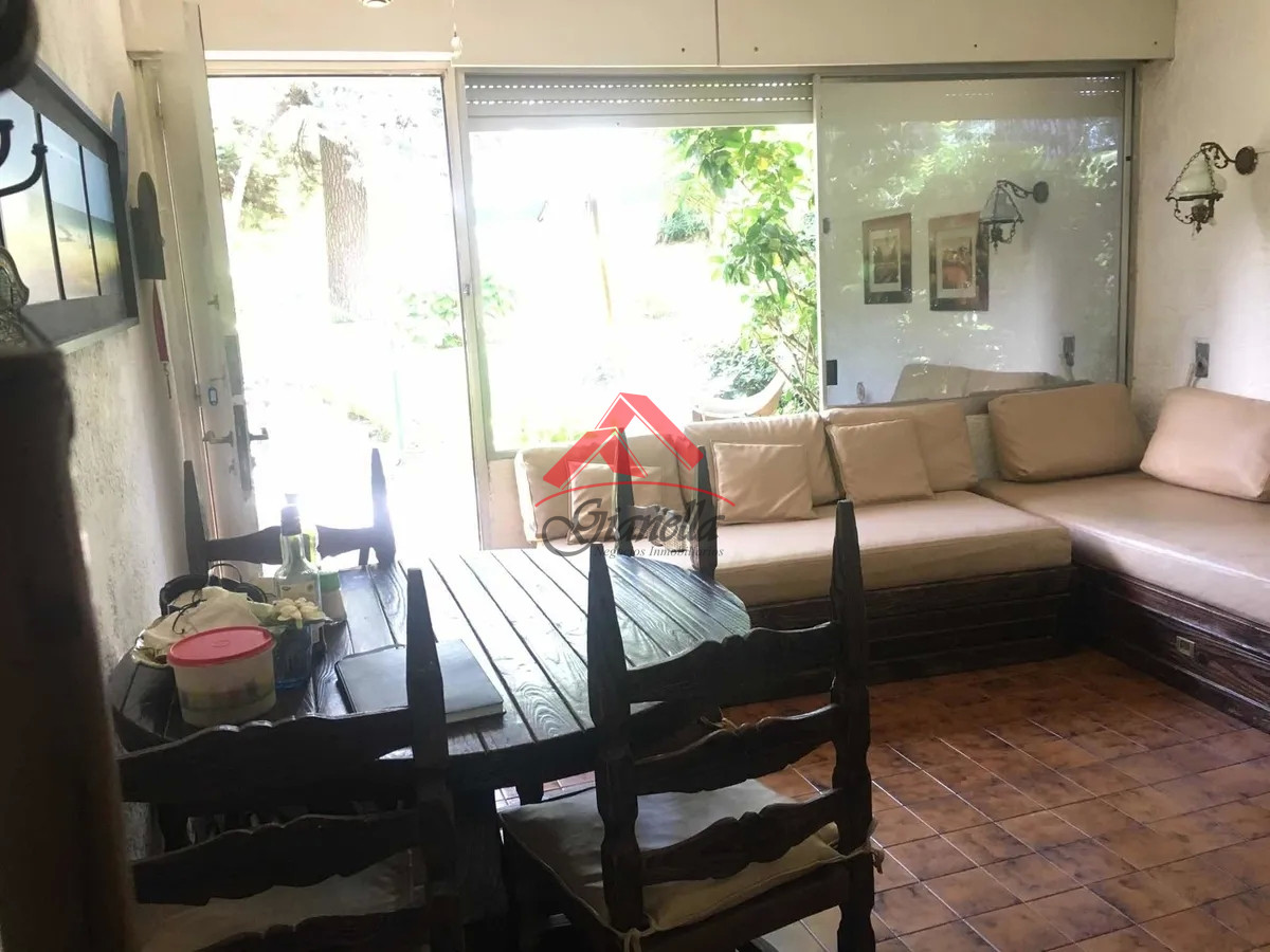 Apartamento ID.2146 - Venta de Apartamento en Punta del Este, Mansa a pocas cuadras del mar, en complejo con todos los servicios