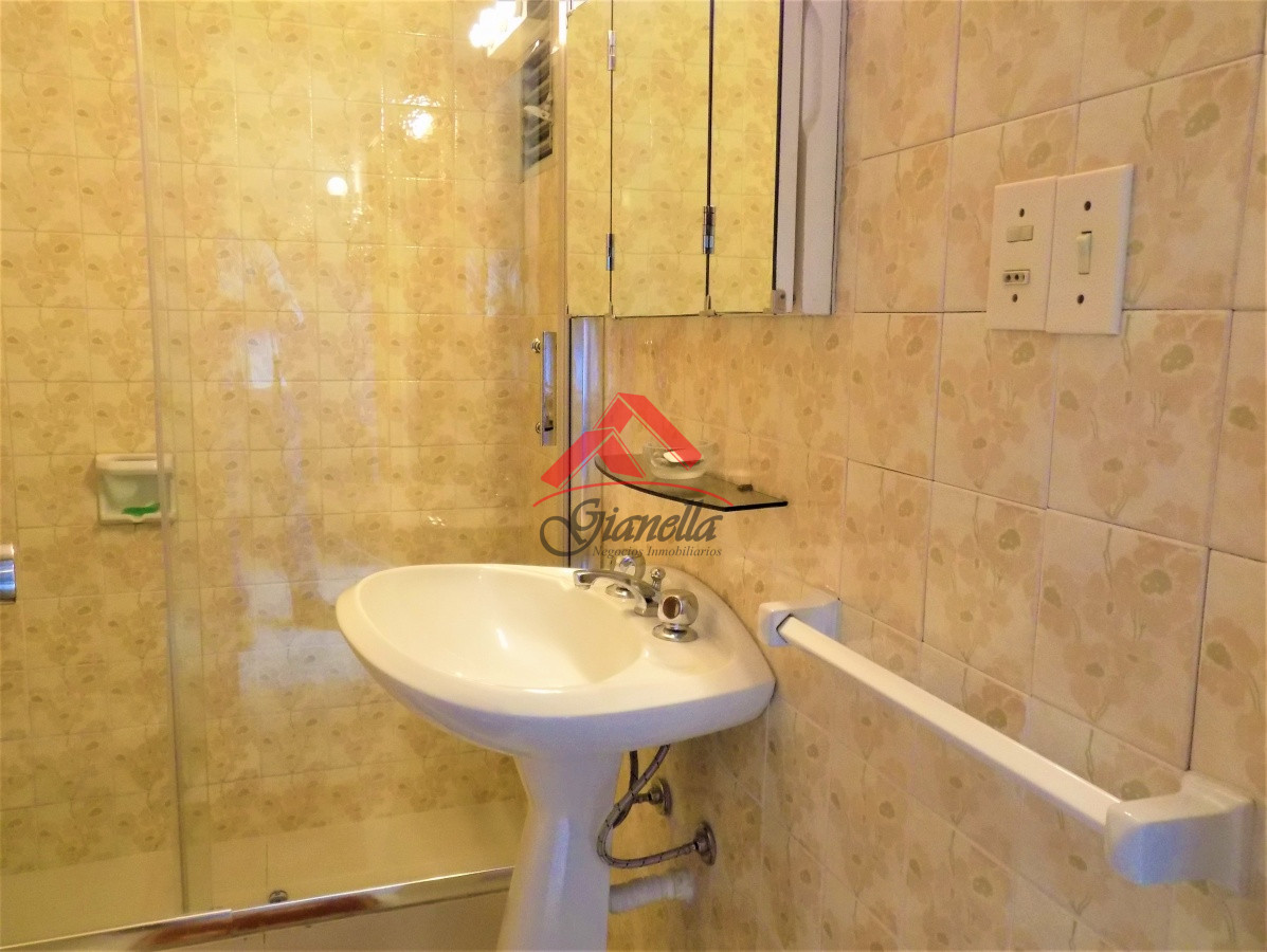 Apartamento ID.2178 - Venta y alquiler INVERNAL Apartamento en zona de playa Mansa - Punta del Este