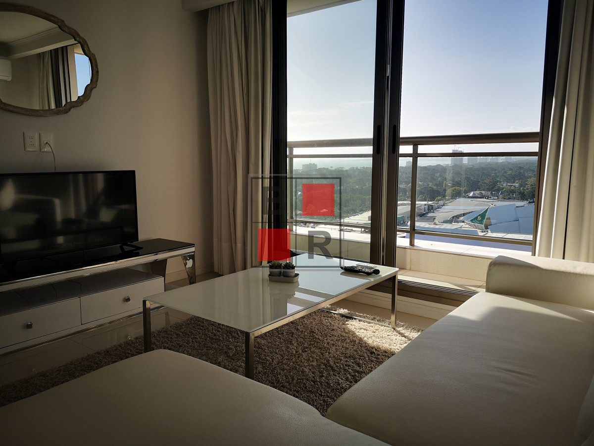 Apartamento ID.1297 - Apartamento en venta en Punta del Este, zona Roosevelt, próximo al Shopping