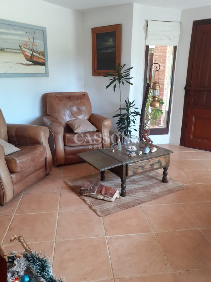 Chacra ID.3582 - Chacra a la Venta en  Uruguay  a 27 km de  Punta del Este, vivienda con piscina climatizada, huerta, frutales
