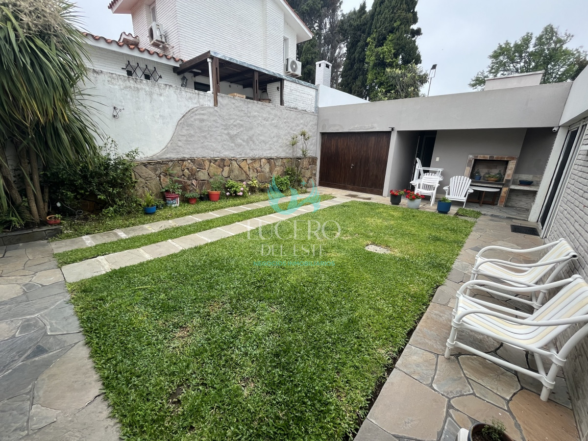 Casa ID.1397 - Venta de Casa en Punta del Este, Mansa 