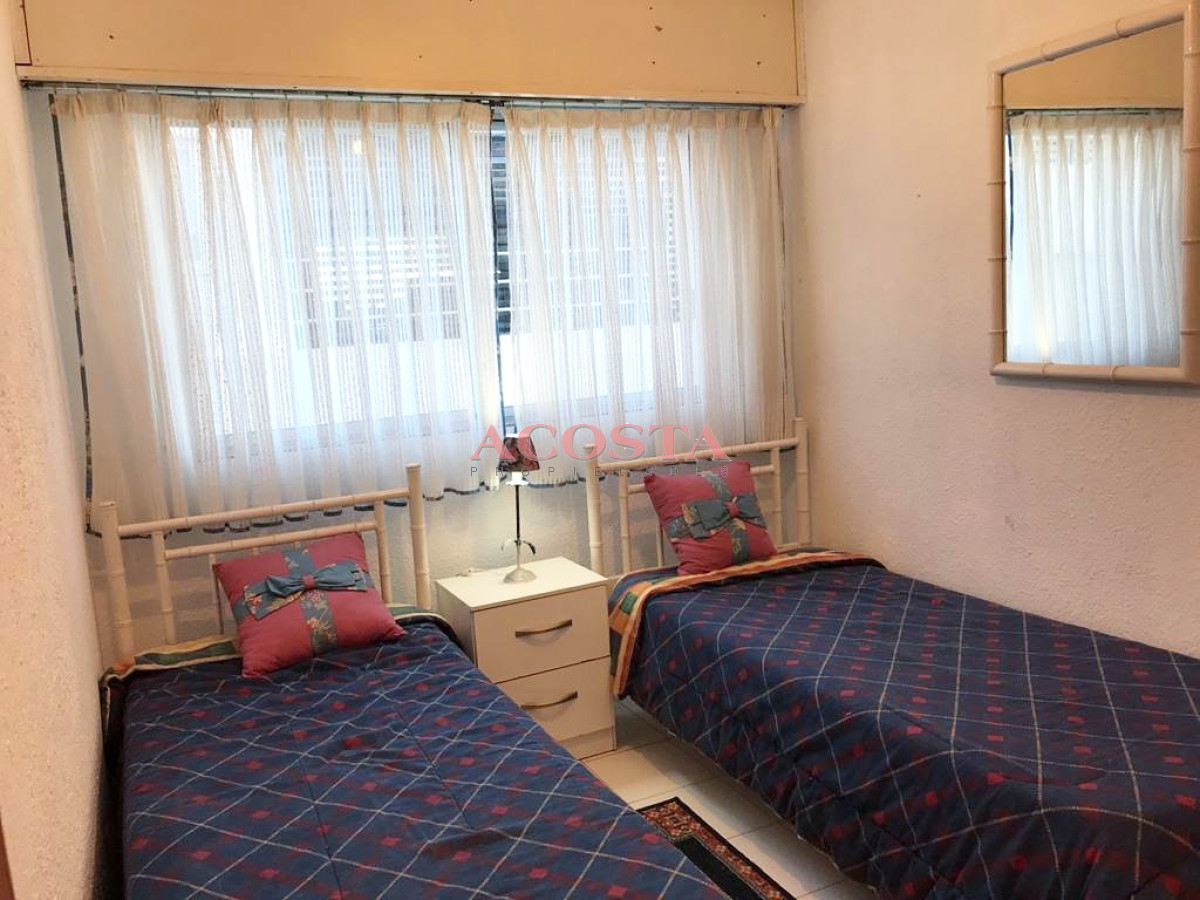 Apartamento ID.220 - Apartamento en venta y alquiler anual en Punta del Este , Península.