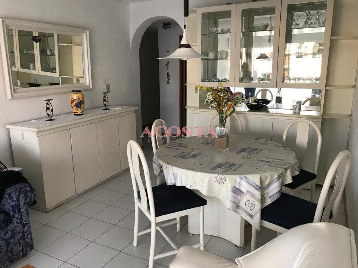 Apartamento ID.220 - Apartamento en venta y alquiler anual en Punta del Este , Península.