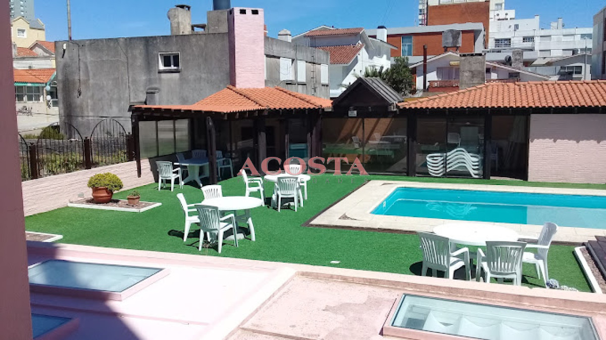 Apartamento ID.220 - Apartamento en venta y alquiler anual en Punta del Este , Península.