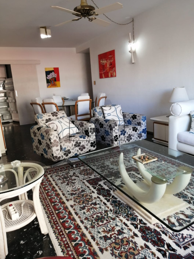 Apartamento ID.160 - Apartamento en venta y alquiler en Península, Punta del Este