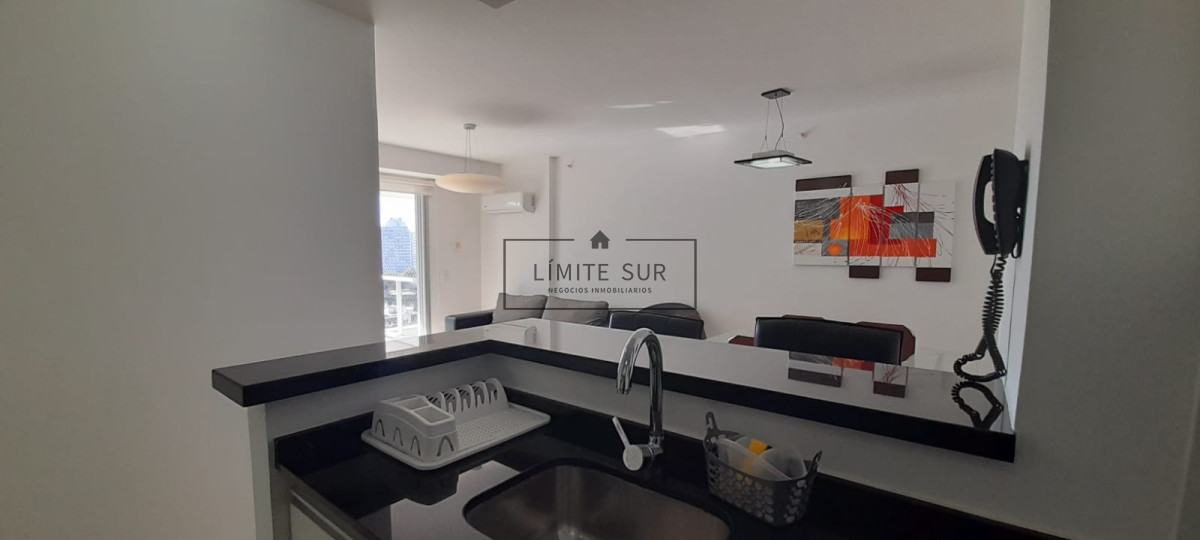 Apartamento ID.114 - Apartamento de 2 dormitorios en Punta del Este, zona playa brava - Piso alto - Pisicina