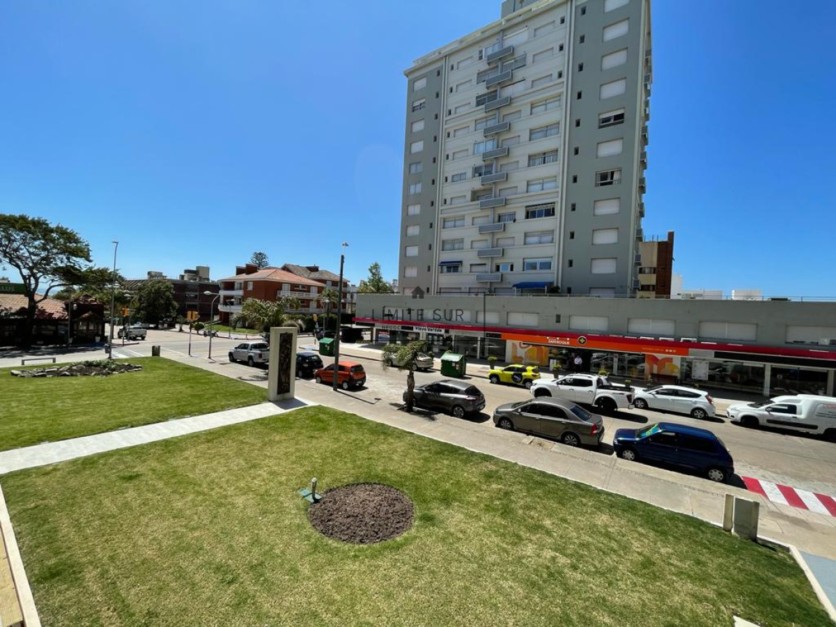 Apartamento ID.160 - Apartamento en venta y alquiler en Península, Punta del Este