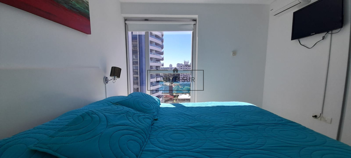 Apartamento ID.114 - Apartamento de 2 dormitorios en Punta del Este, zona playa brava - Piso alto - Pisicina