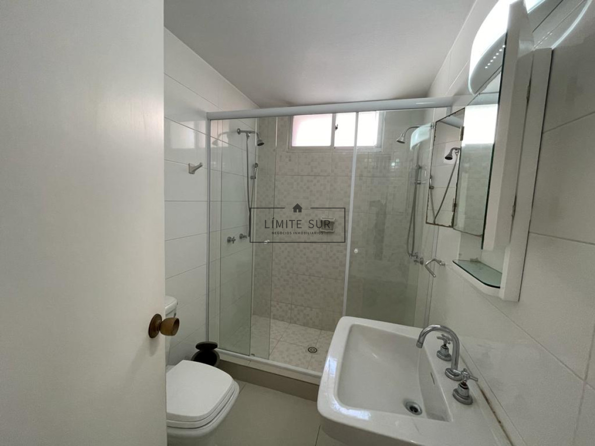 Apartamento ID.160 - Apartamento en venta y alquiler en Península, Punta del Este