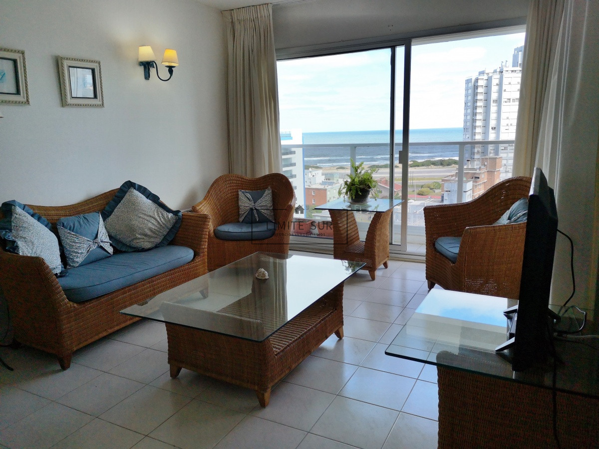 Apartamento ID.113 - Alquiler de apartamento en Punta del Este, zona de playa brava