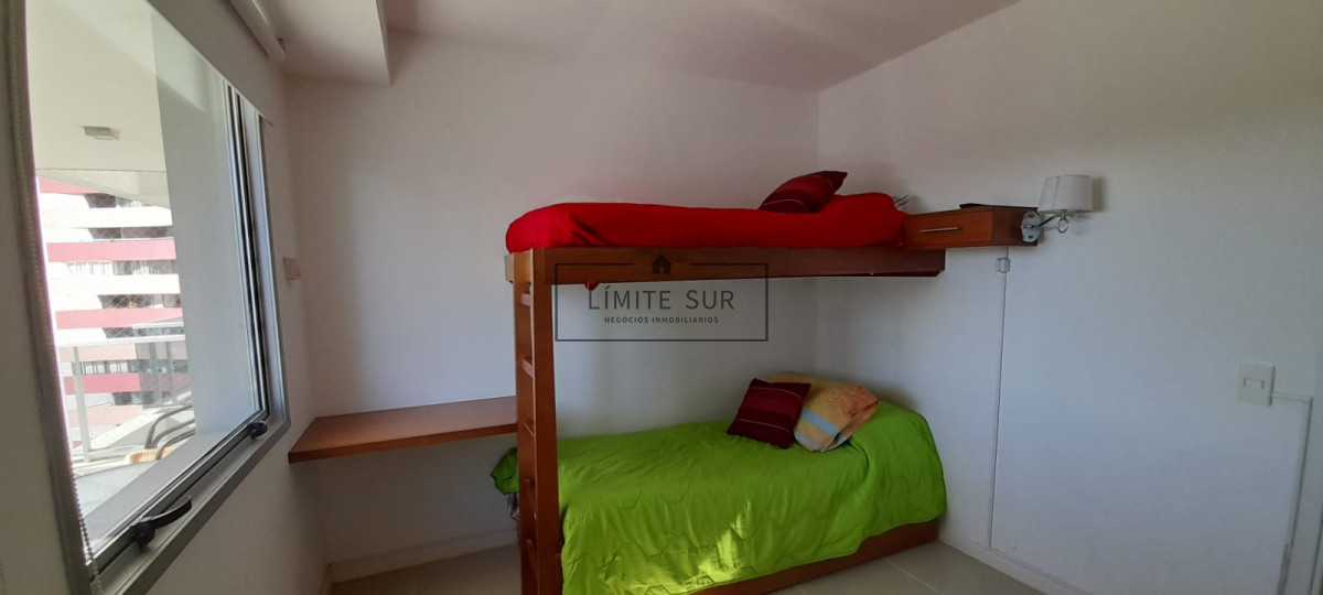 Apartamento ID.114 - Apartamento de 2 dormitorios en Punta del Este, zona playa brava - Piso alto - Pisicina