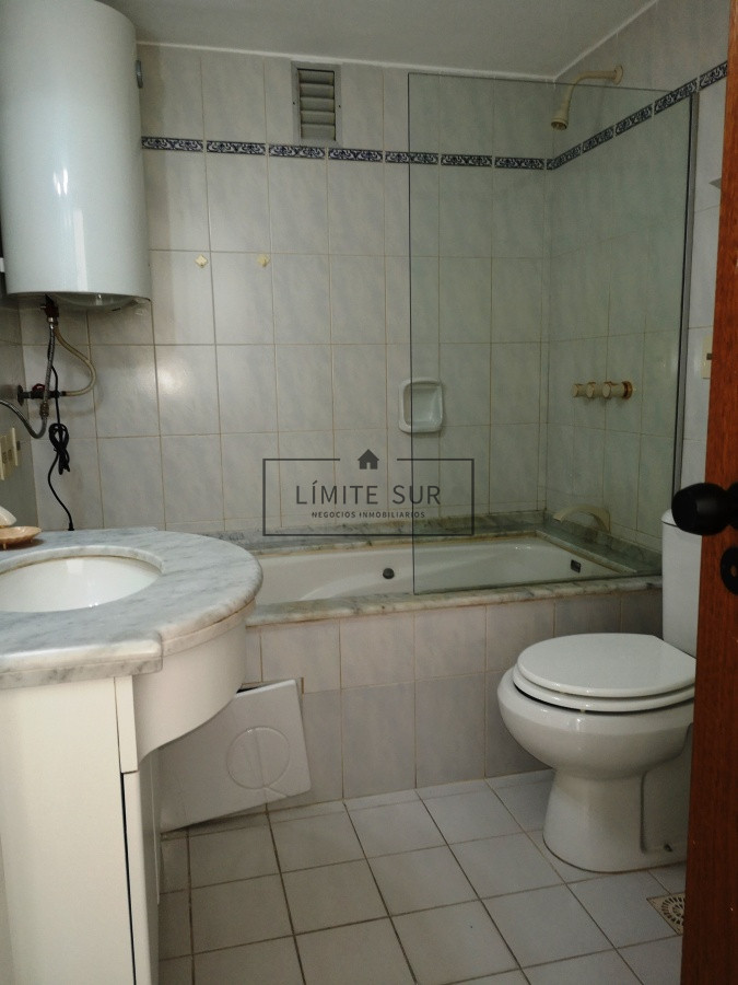 Apartamento ID.113 - Alquiler de apartamento en Punta del Este, zona de playa brava