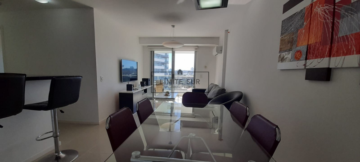 Apartamento ID.114 - Apartamento de 2 dormitorios en Punta del Este, zona playa brava - Piso alto - Pisicina