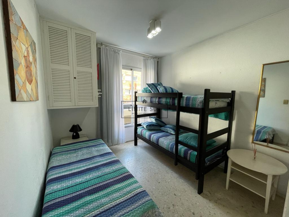 Apartamento ID.160 - Apartamento en venta y alquiler en Península, Punta del Este