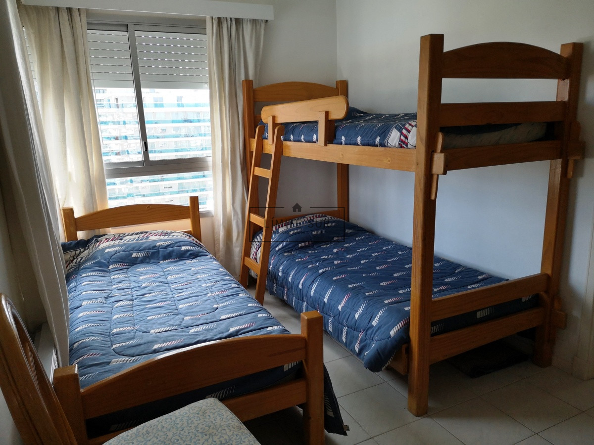 Apartamento ID.113 - Alquiler de apartamento en Punta del Este, zona de playa brava
