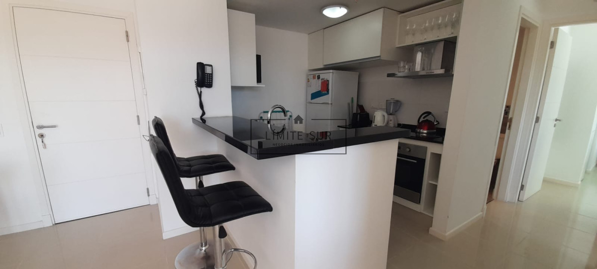 Apartamento ID.114 - Apartamento de 2 dormitorios en Punta del Este, zona playa brava - Piso alto - Pisicina