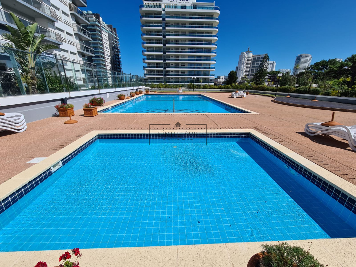 Apartamento ID.113 - Alquiler de apartamento en Punta del Este, zona de playa brava