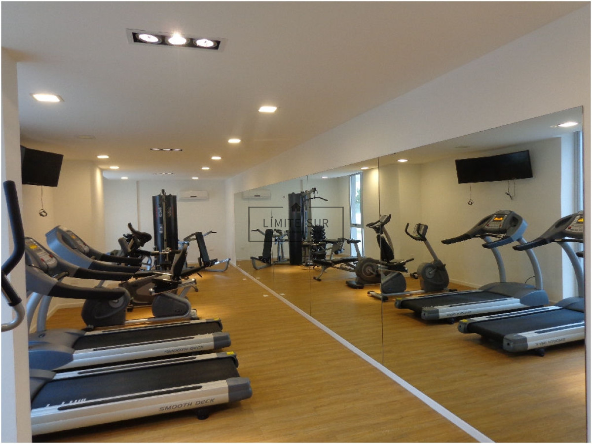 Apartamento ID.114 - Apartamento de 2 dormitorios en Punta del Este, zona playa brava - Piso alto - Pisicina