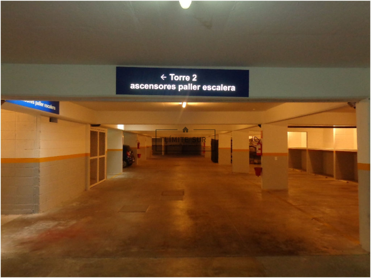 Apartamento ID.114 - Apartamento de 2 dormitorios en Punta del Este, zona playa brava - Piso alto - Pisicina