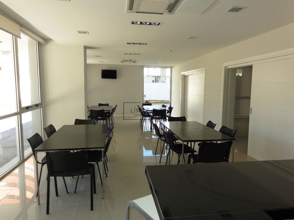 Apartamento ID.114 - Apartamento de 2 dormitorios en Punta del Este, zona playa brava - Piso alto - Pisicina