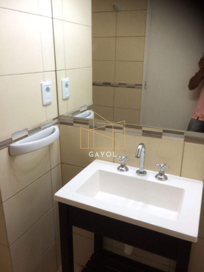 Apartamento ID.606 - Venta de Apartamento en Punta del Este, Península, bajos gastos