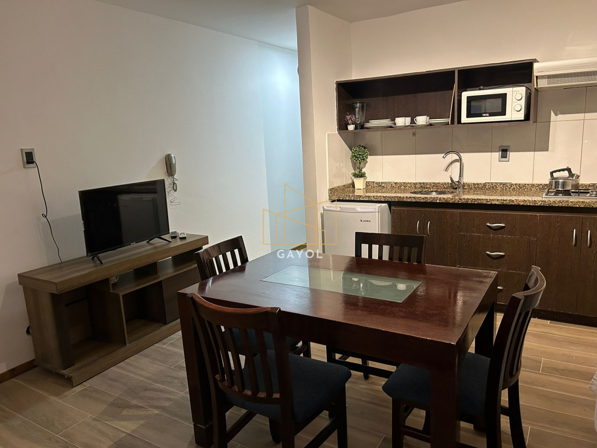 Apartamento ID.695 - Venta de apartamento en Península, Punta del Este, 1 dormitorio 