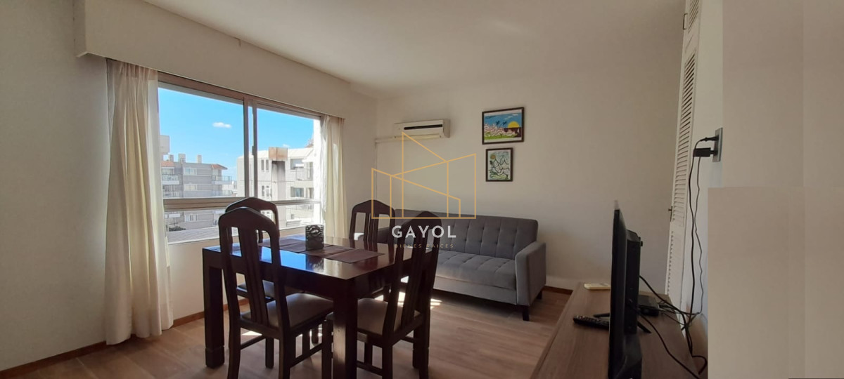 Apartamento ID.695 - Venta de apartamento en Península, Punta del Este, 1 dormitorio 