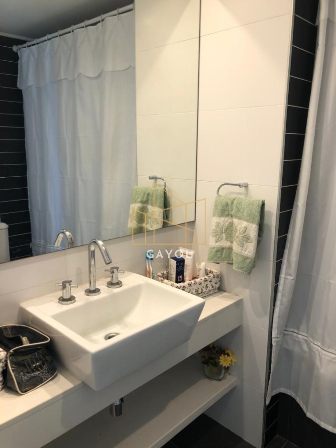 Apartamento ID.77 - Apartamento de 2 dormitorios en venta y alquiler de temporada en Punta del Este, zona Roosevelt