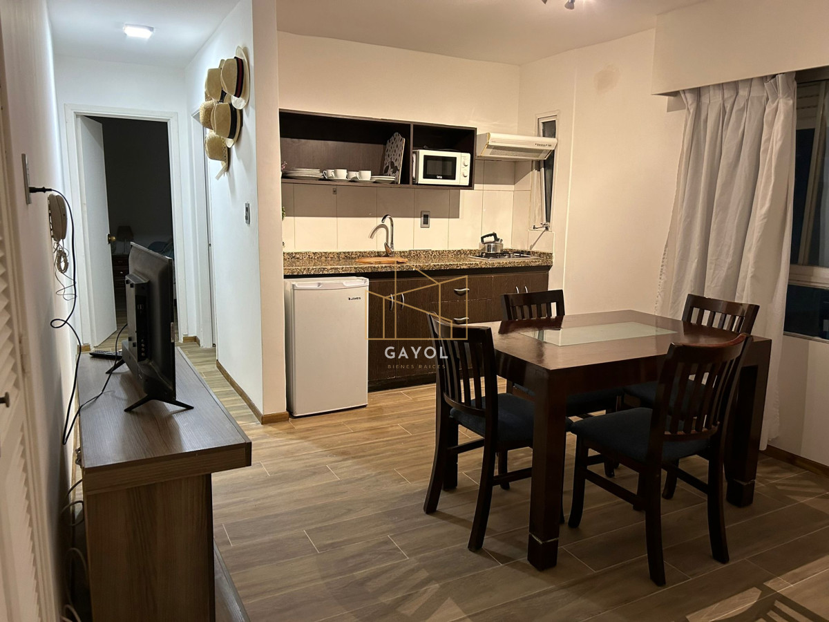 Apartamento ID.695 - Venta de apartamento en Península, Punta del Este, 1 dormitorio 