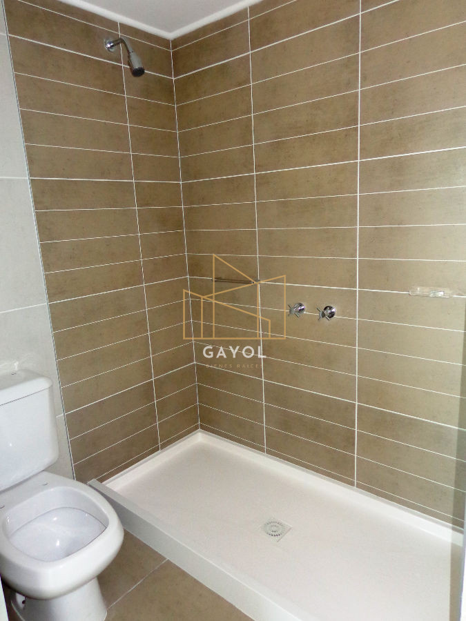 Apartamento ID.77 - Apartamento de 2 dormitorios en venta y alquiler de temporada en Punta del Este, zona Roosevelt