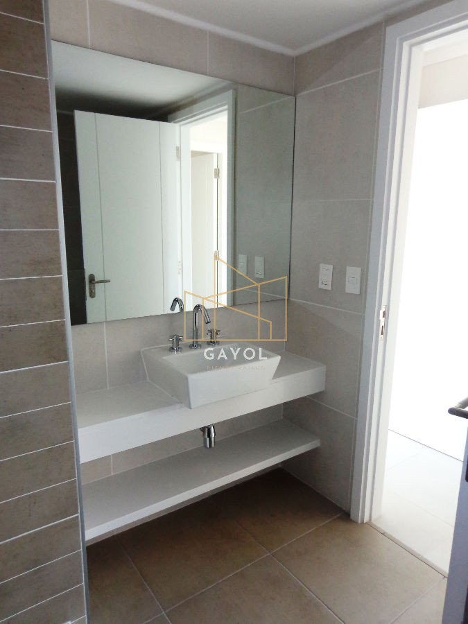 Apartamento ID.77 - Apartamento de 2 dormitorios en venta y alquiler de temporada en Punta del Este, zona Roosevelt