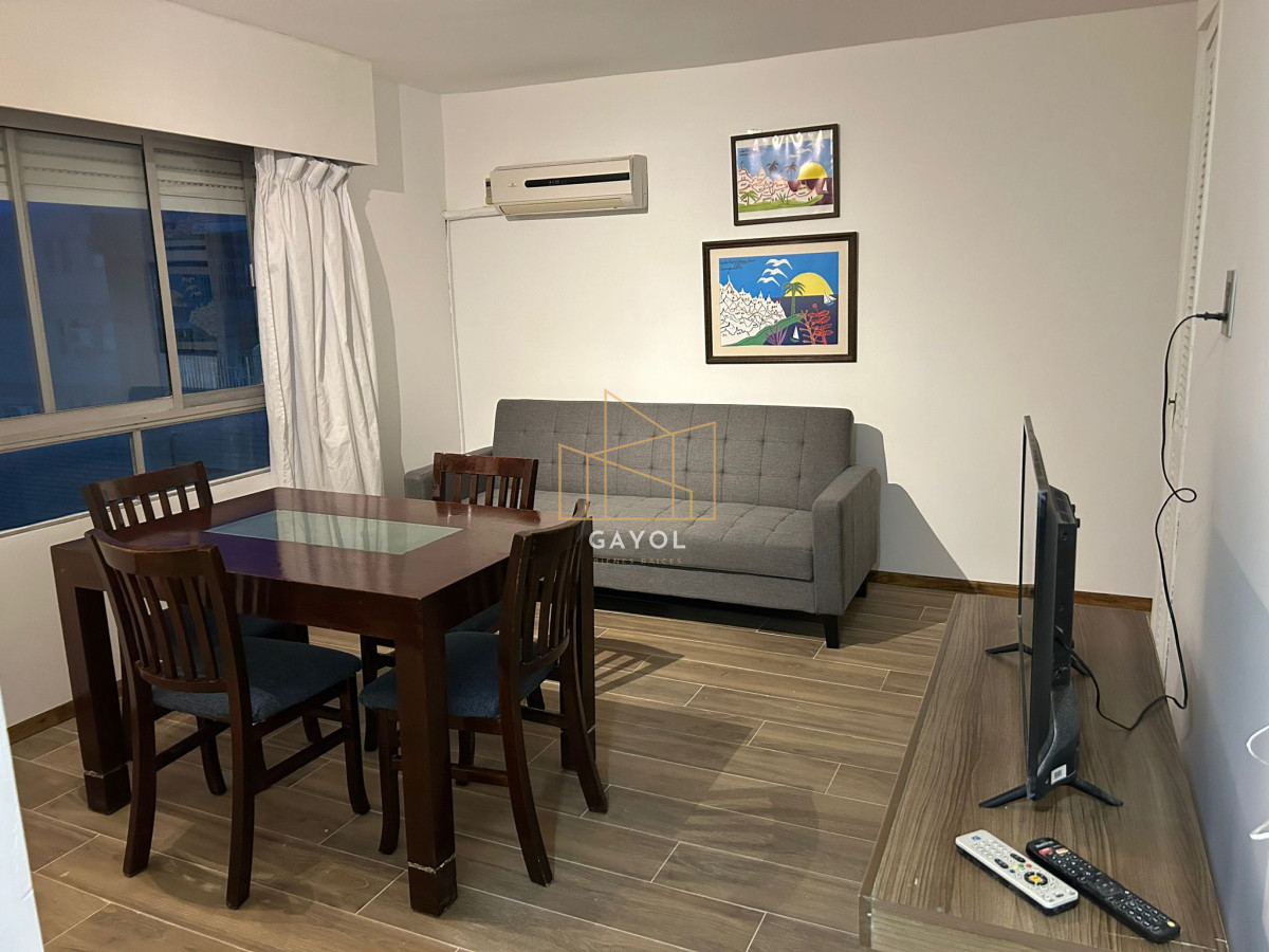 Apartamento ID.695 - Venta de apartamento en Península, Punta del Este, 1 dormitorio 