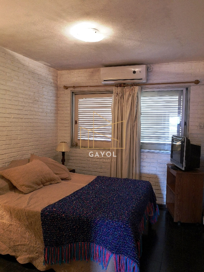 Casa ID.637 - Casa en Alquiler ANUAL en Punta del Este, Roosevelt