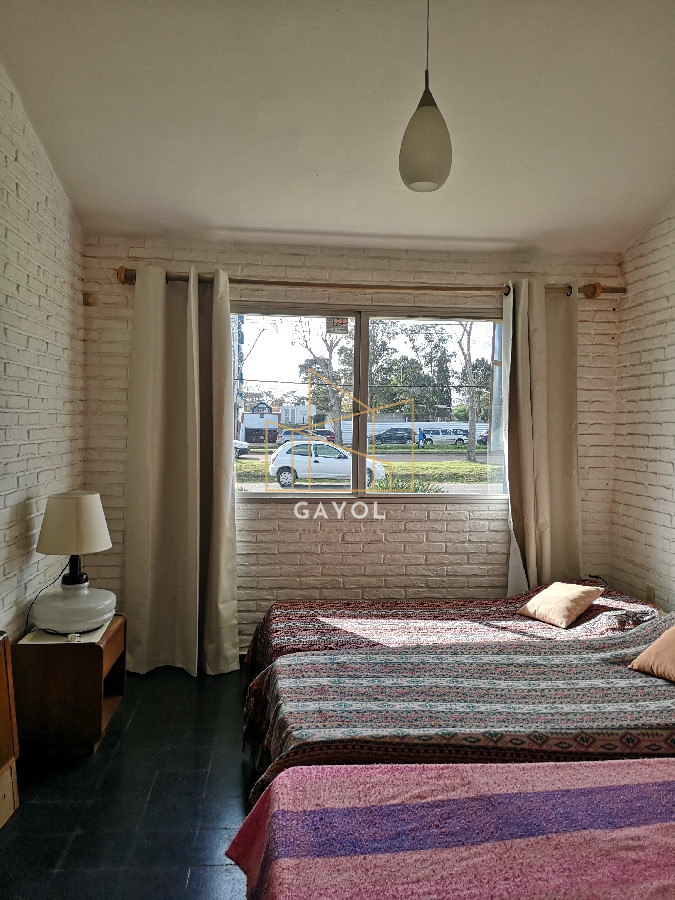 Casa ID.637 - Casa en Alquiler ANUAL en Punta del Este, Roosevelt