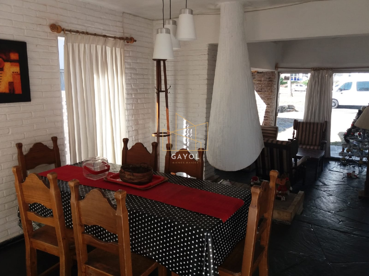 Casa ID.637 - Casa en Alquiler ANUAL en Punta del Este, Roosevelt