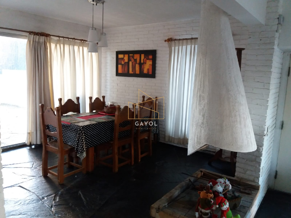 Casa ID.637 - Casa en Alquiler ANUAL en Punta del Este, Roosevelt