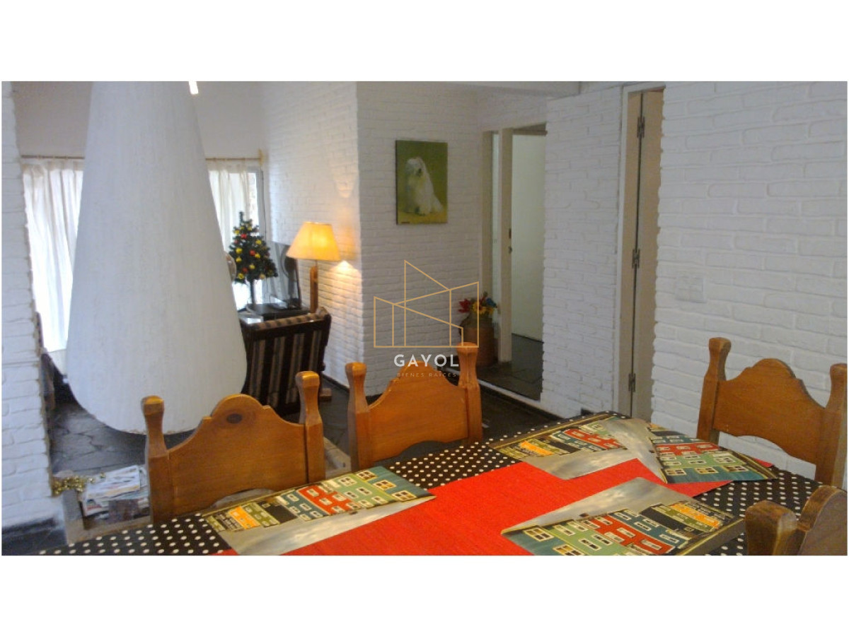 Casa ID.637 - Casa en Alquiler ANUAL en Punta del Este, Roosevelt