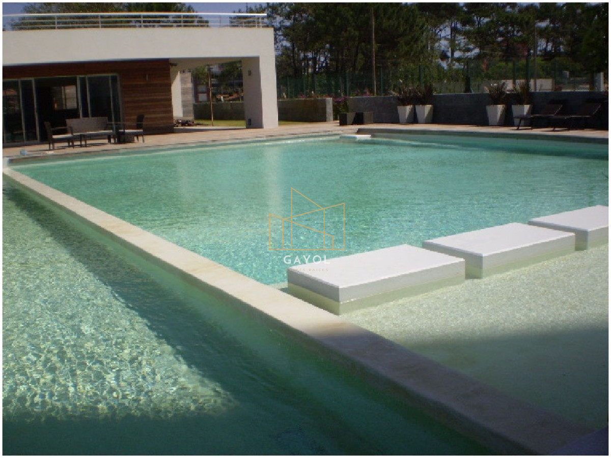 Apartamento ID.77 - Apartamento de 2 dormitorios en venta y alquiler de temporada en Punta del Este, zona Roosevelt