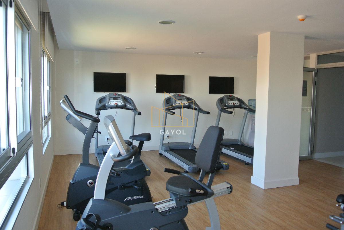 Apartamento ID.77 - Apartamento de 2 dormitorios en venta y alquiler de temporada en Punta del Este, zona Roosevelt