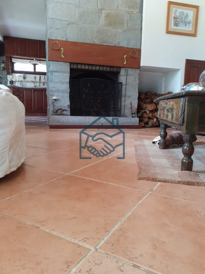 Chacra ID.556/Chacra-a-la-Venta-en--Uruguay--a-27-km-de--Punta-del-Este,-vivienda-con-piscina-climatizada,-huerta,-frutales - Chacra a la Venta en  Uruguay  a 27 km de  Punta del Este, vivienda con piscina climatizada, huerta, frutales