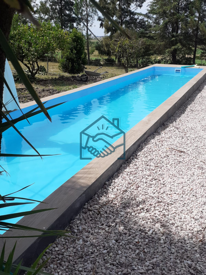 Chacra ID.556/Chacra-a-la-Venta-en--Uruguay--a-27-km-de--Punta-del-Este,-vivienda-con-piscina-climatizada,-huerta,-frutales - Chacra a la Venta en  Uruguay  a 27 km de  Punta del Este, vivienda con piscina climatizada, huerta, frutales