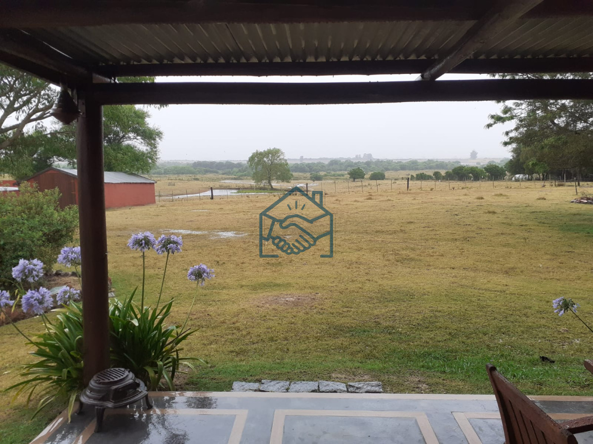 Chacra ID.556/Chacra-a-la-Venta-en--Uruguay--a-27-km-de--Punta-del-Este,-vivienda-con-piscina-climatizada,-huerta,-frutales - Chacra a la Venta en  Uruguay  a 27 km de  Punta del Este, vivienda con piscina climatizada, huerta, frutales