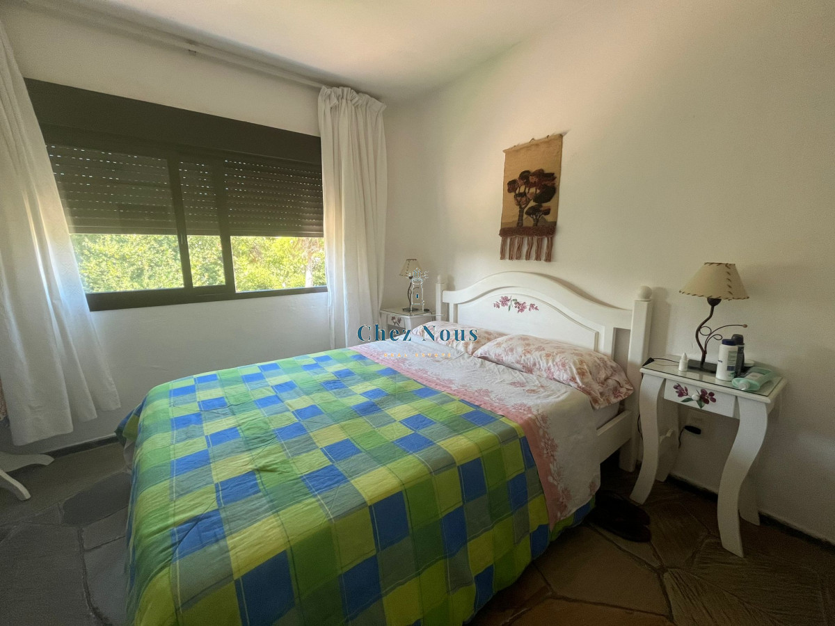 Apartamento ID.673 - Venta de Apartamento en Mansa, Punta del Este, a solo una cuadra del mar!