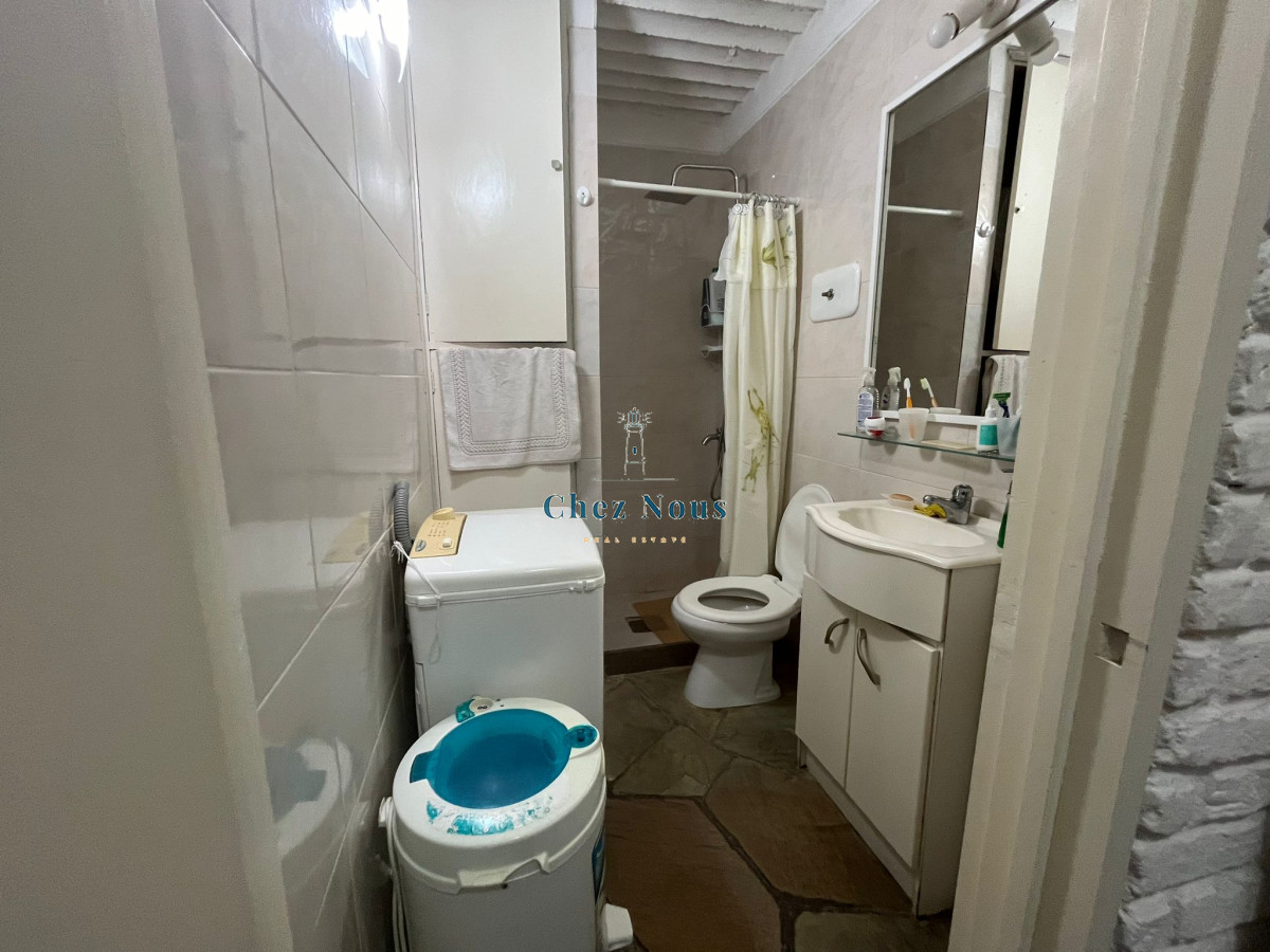 Apartamento ID.673 - Venta de Apartamento en Mansa, Punta del Este, a solo una cuadra del mar!