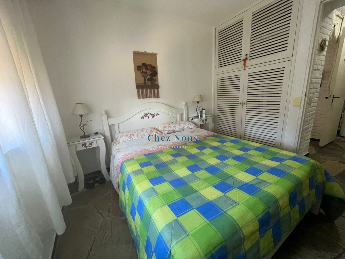 Apartamento ID.673 - Venta de Apartamento en Mansa, Punta del Este, a solo una cuadra del mar!