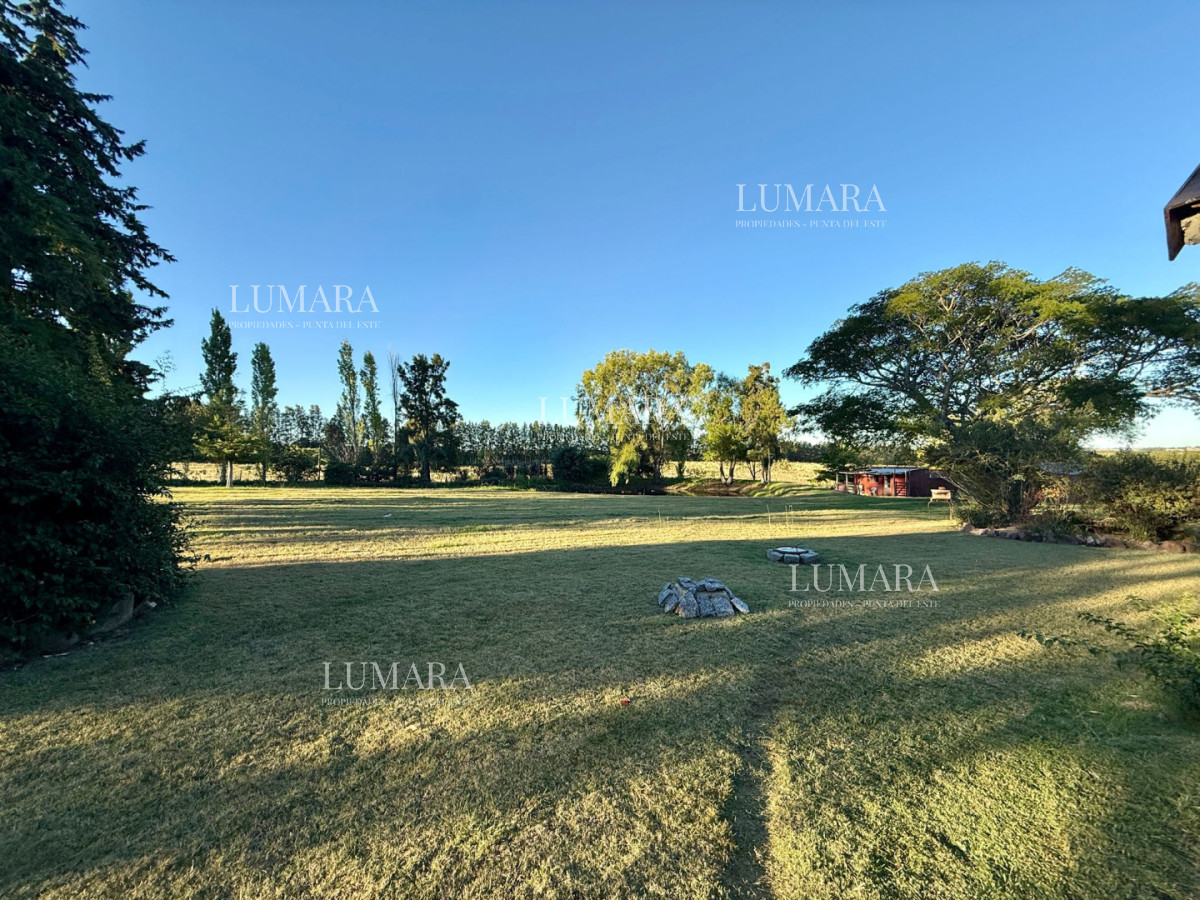 Chacra ID.376 - Chacra a la Venta en  Uruguay  a 27 km de  Punta del Este, vivienda con piscina climatizada, huerta, frutales